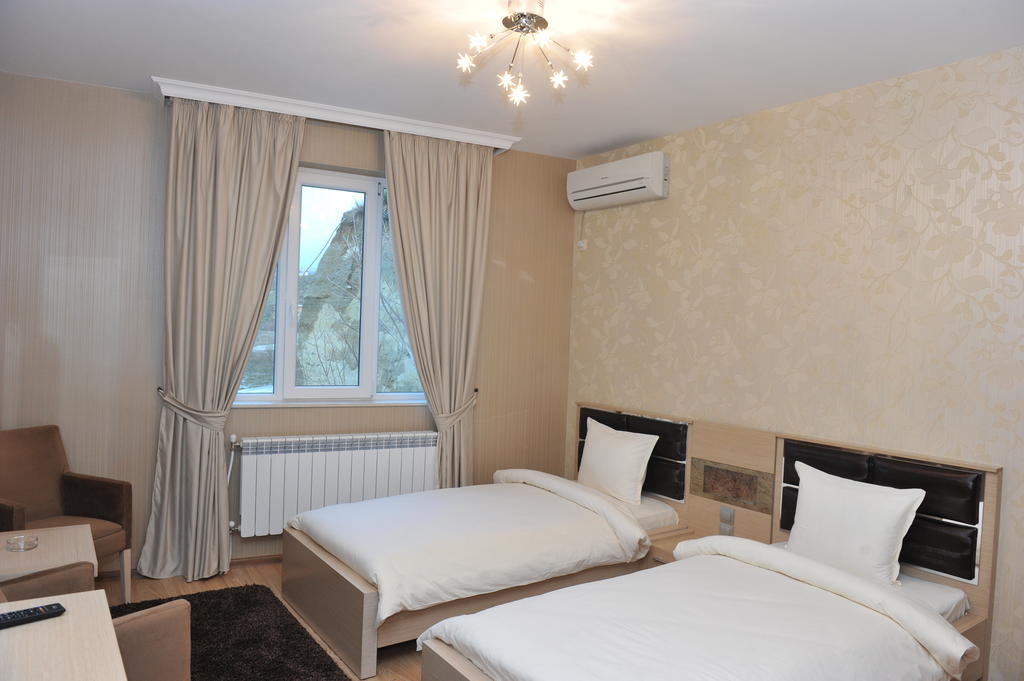 Eros Motel Sandanski Rom bilde