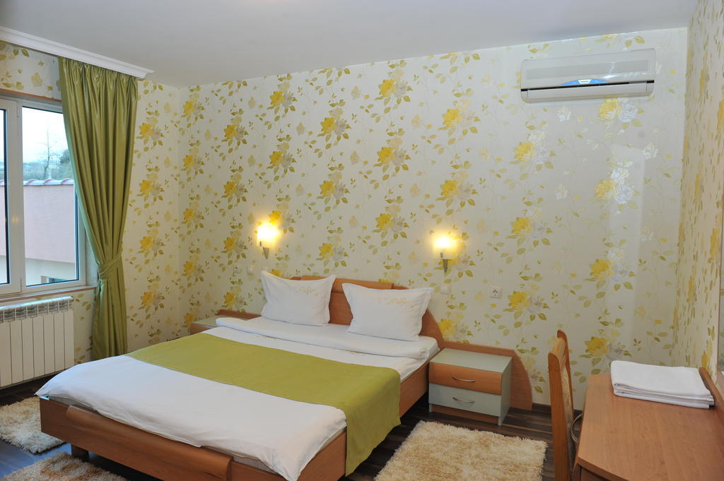 Eros Motel Sandanski Rom bilde